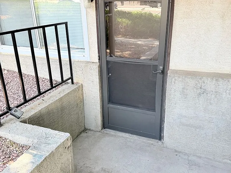 1805 Earlyview Ct — Photo 2