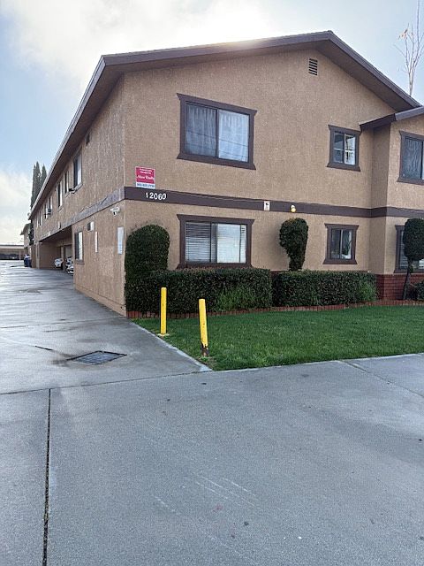 1st image of 12060 Downey Ave #204