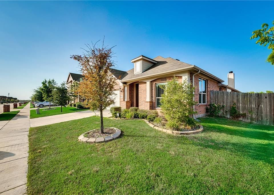 1129 Longhorn Dr, Aubrey, TX 76227 Zillow