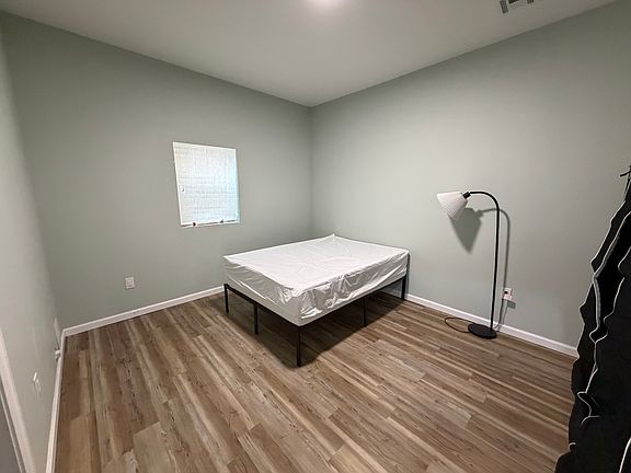 3rd image of 586 Charles Ave #1