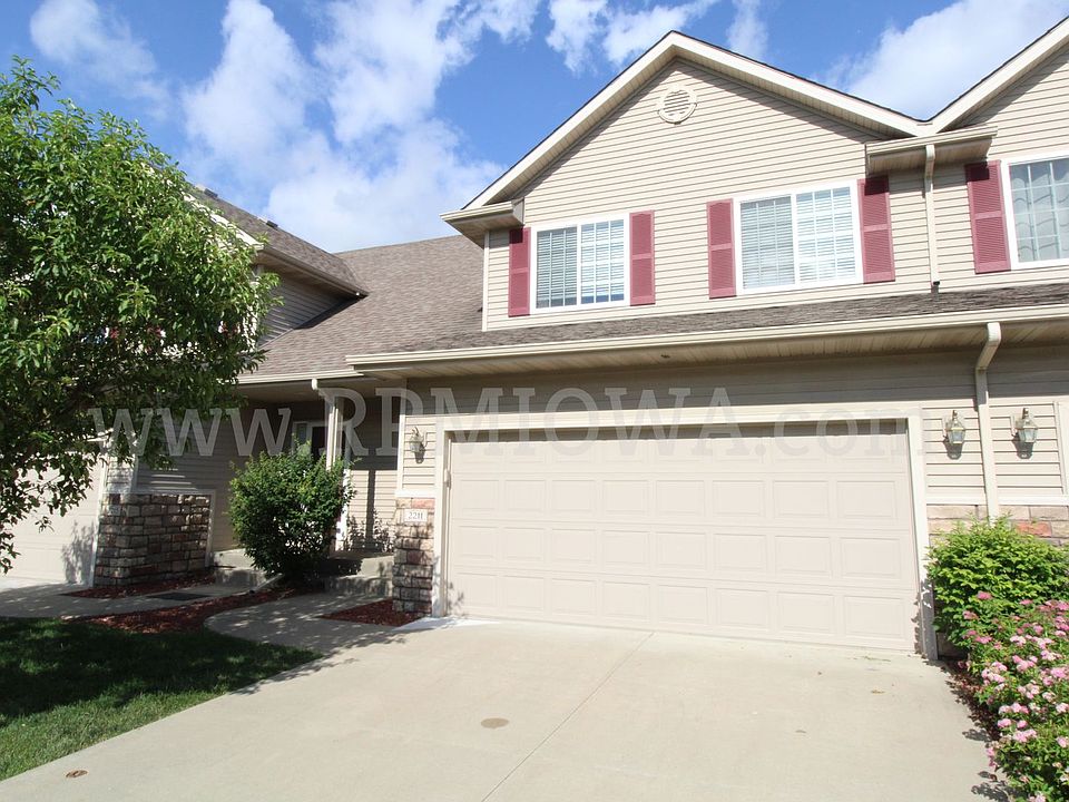 1st image of 2211 NW Bayberry Ln