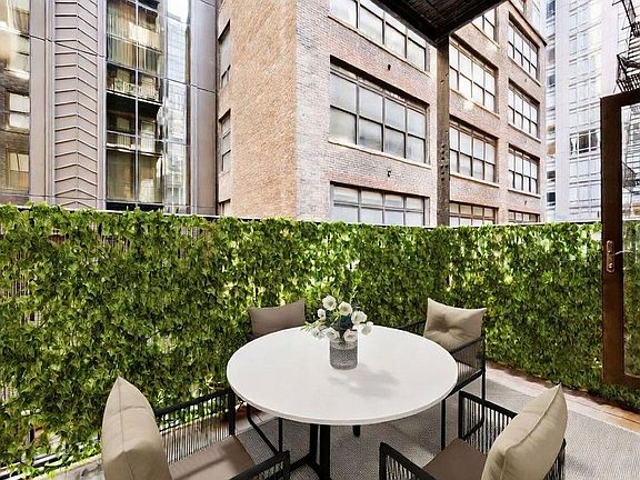 4th image of 31 E 28th St #3E