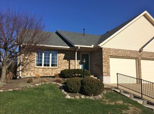 750 Berkshire Dr, Greenville, OH 45331