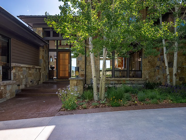 750 S Starwood Dr — Photo 5