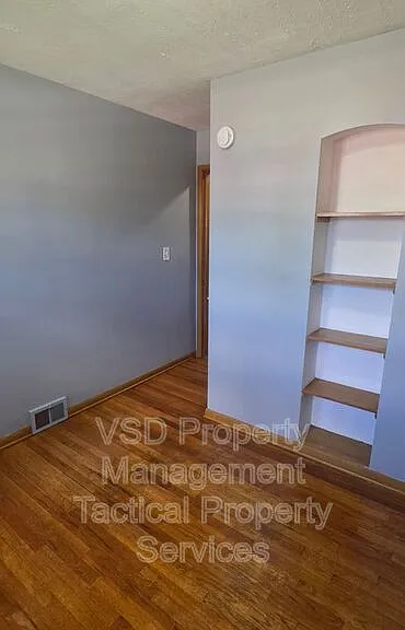19268 Stafford Ave — Photo 10