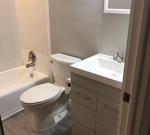 5th image of 19101 Hilliard Blvd APT 4