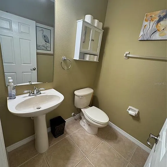 1483 Hillview Ln — Photo 15