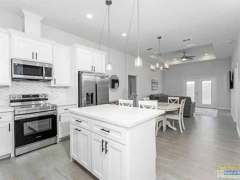 18 N Bay Hill Dr — Photo 13