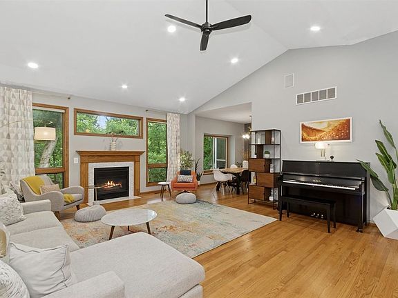 5th image of 335 Auburn Hills Dr