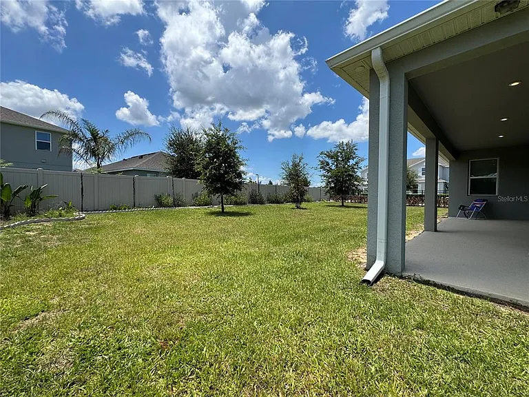 715 Blue Citrus Ln — Photo 50