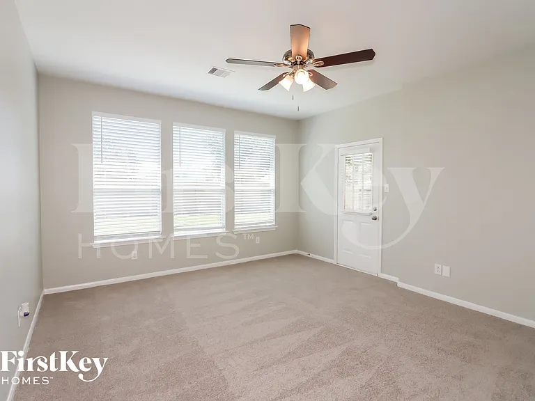 11319 Sandermeyer Dr — Photo 9
