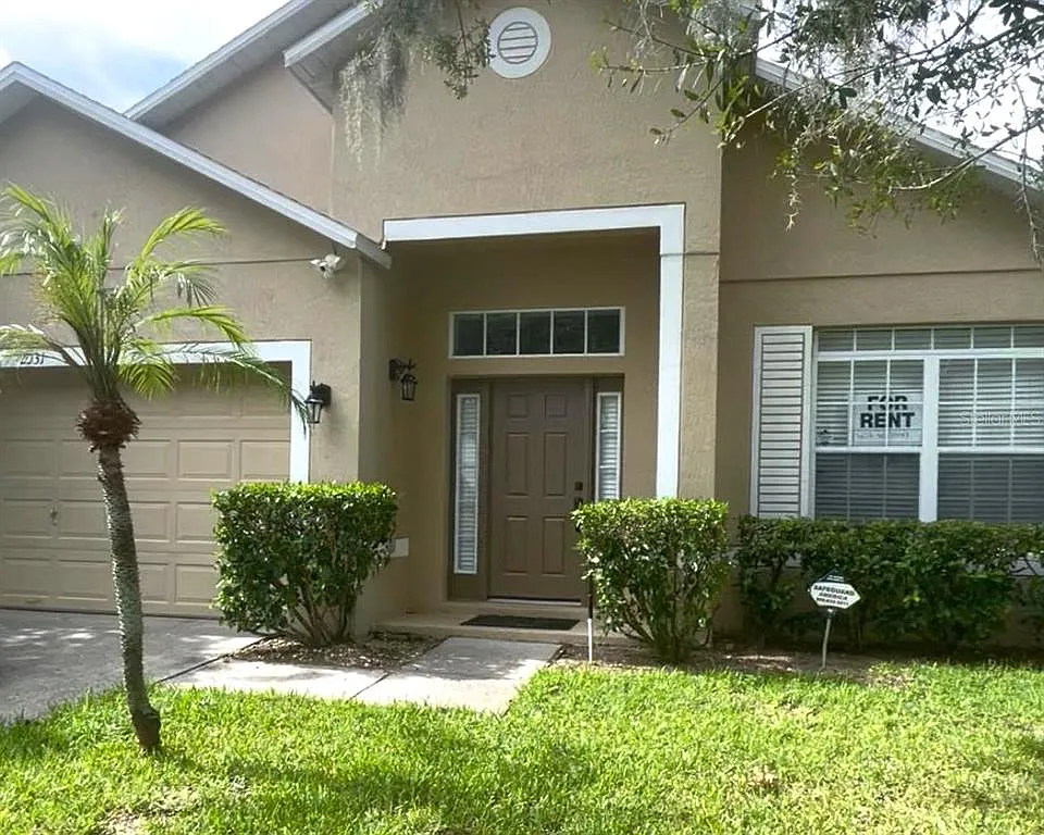 3 bed, 2.0 bath, 1770 sqft, $2,600 — Photo 1