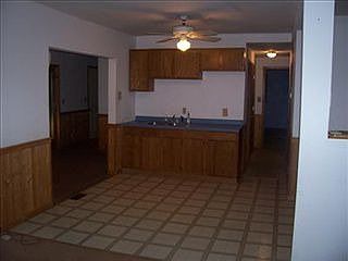 3rd image of 13405 Morse Pl