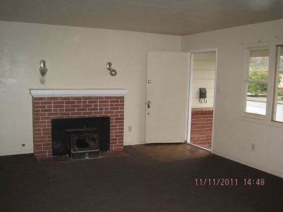 5th image of 41 Laken Dr