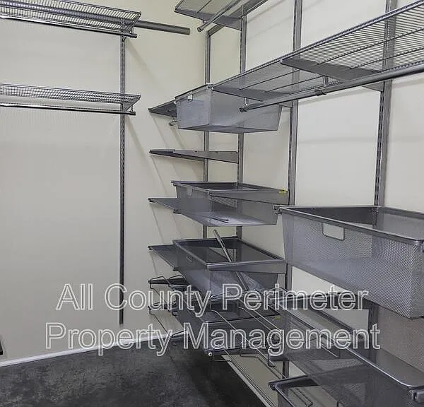 560 Dutch Valley Rd NE #2205 — Photo 7