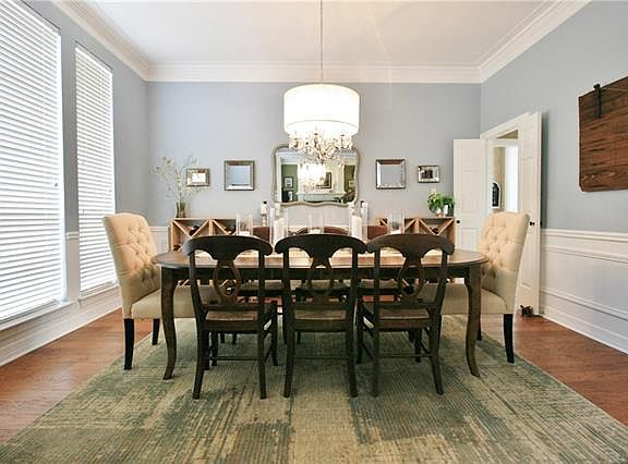 4th image of 1402 Barrington Dr