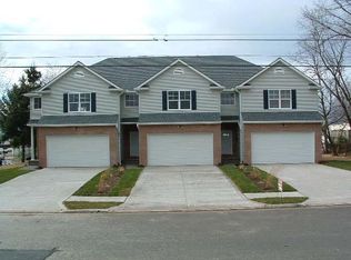 345 Sheraton Dr NW, North Canton, OH 44720