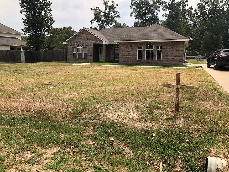 1st image of 207 Joshua Ln
