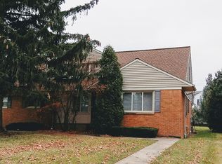 4174 Carroll Blvd, University Heights, OH 44118