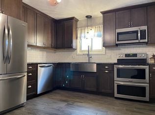 7301 Elizabeth St, La Vista, NE 68128