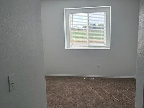 4th image of 882 E Main St #C