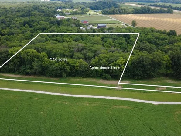 2-3265 Venhaus Rd, Trenton, IL 62293
