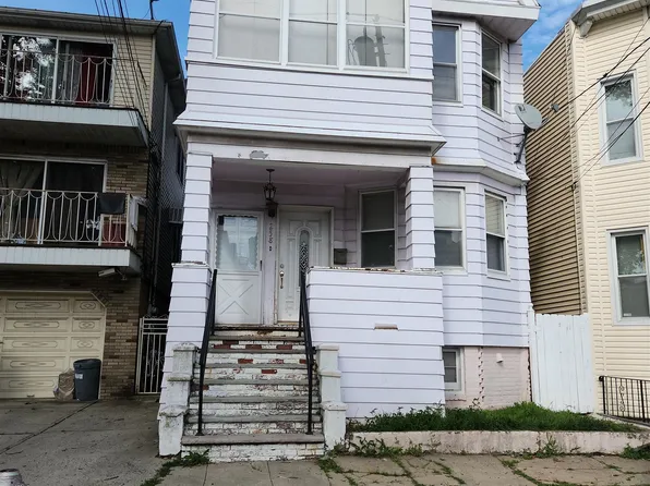 258 Neptune Ave, Jersey City, NJ 07305