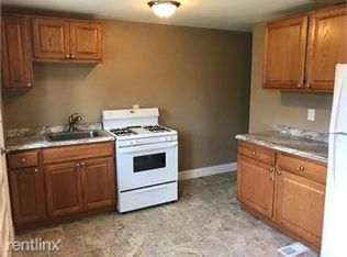 1204 Maple Street Ext APT B, Coraopolis, PA 15108