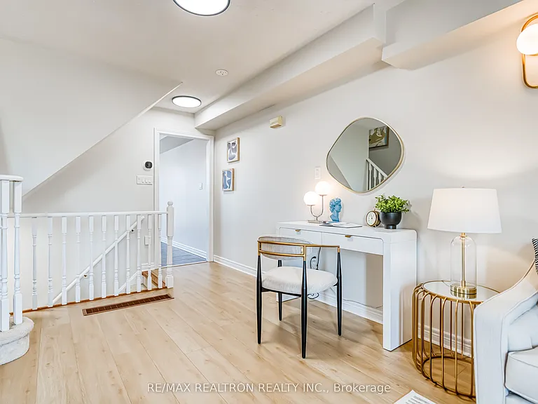 2554 Bur Oak Ave — Photo 16