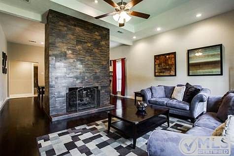 5th image of 4616 Versailles Ln