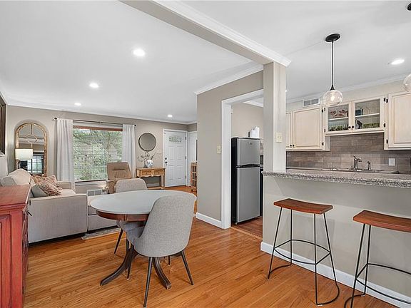 5th image of 5315 W 71st Ter