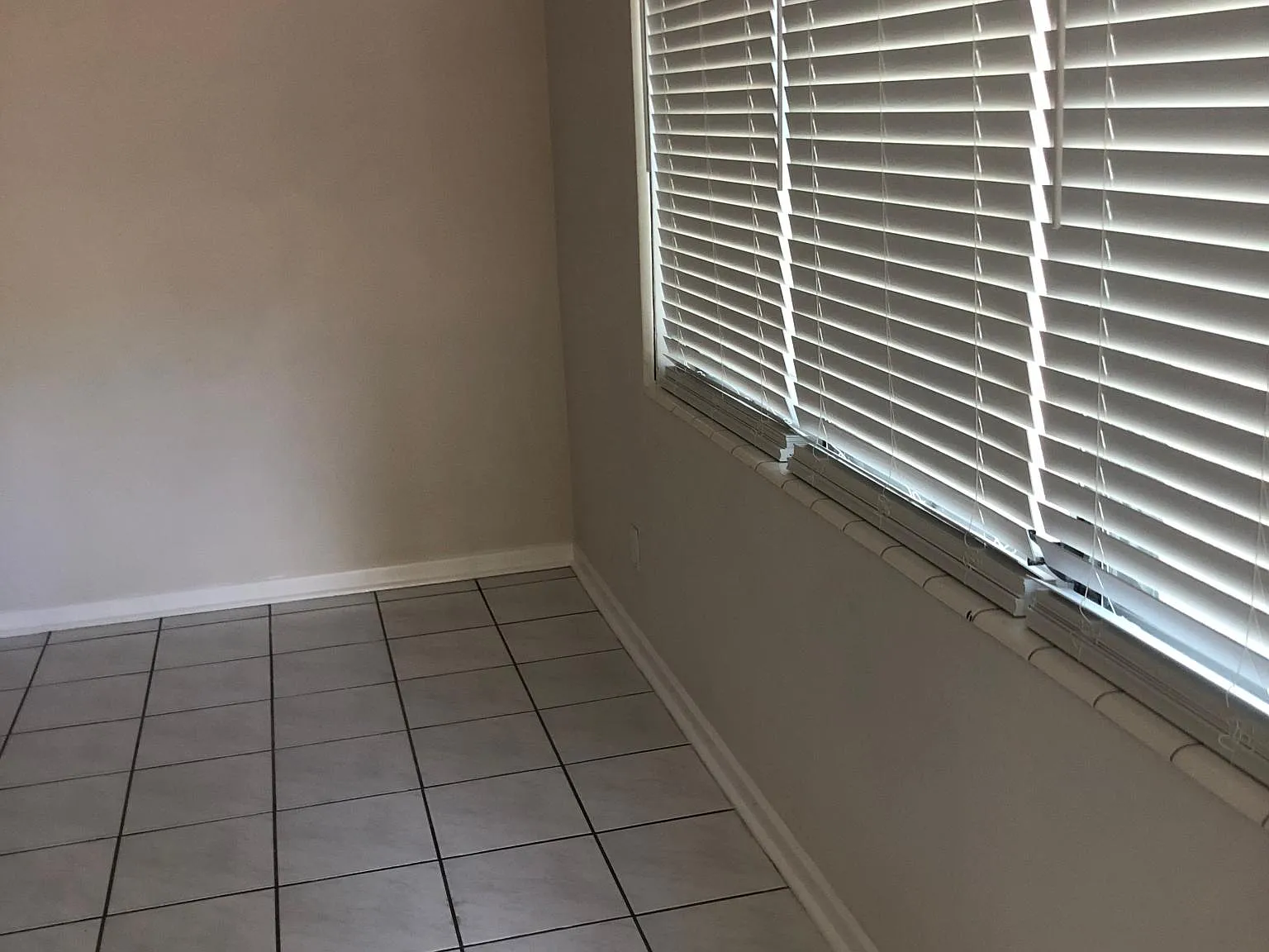 1 bed, 800 sqft, $1,800 — Photo 3