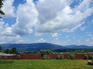 643 Diamond Rd, Salem, VA 24153