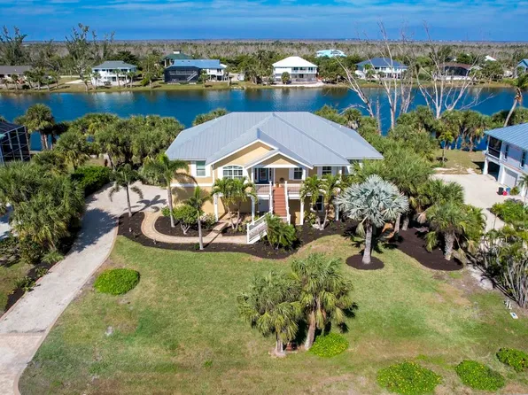 3212 Twin Lakes Ln, Sanibel, FL 33957