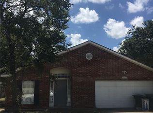 1008 Bayou Woods Dr, College Station, TX 77840