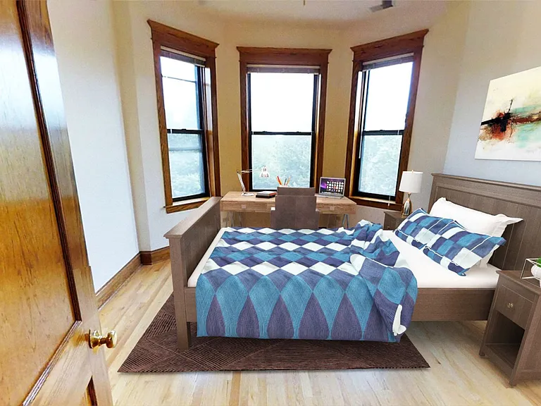 1139 W Webster Ave — Photo 3