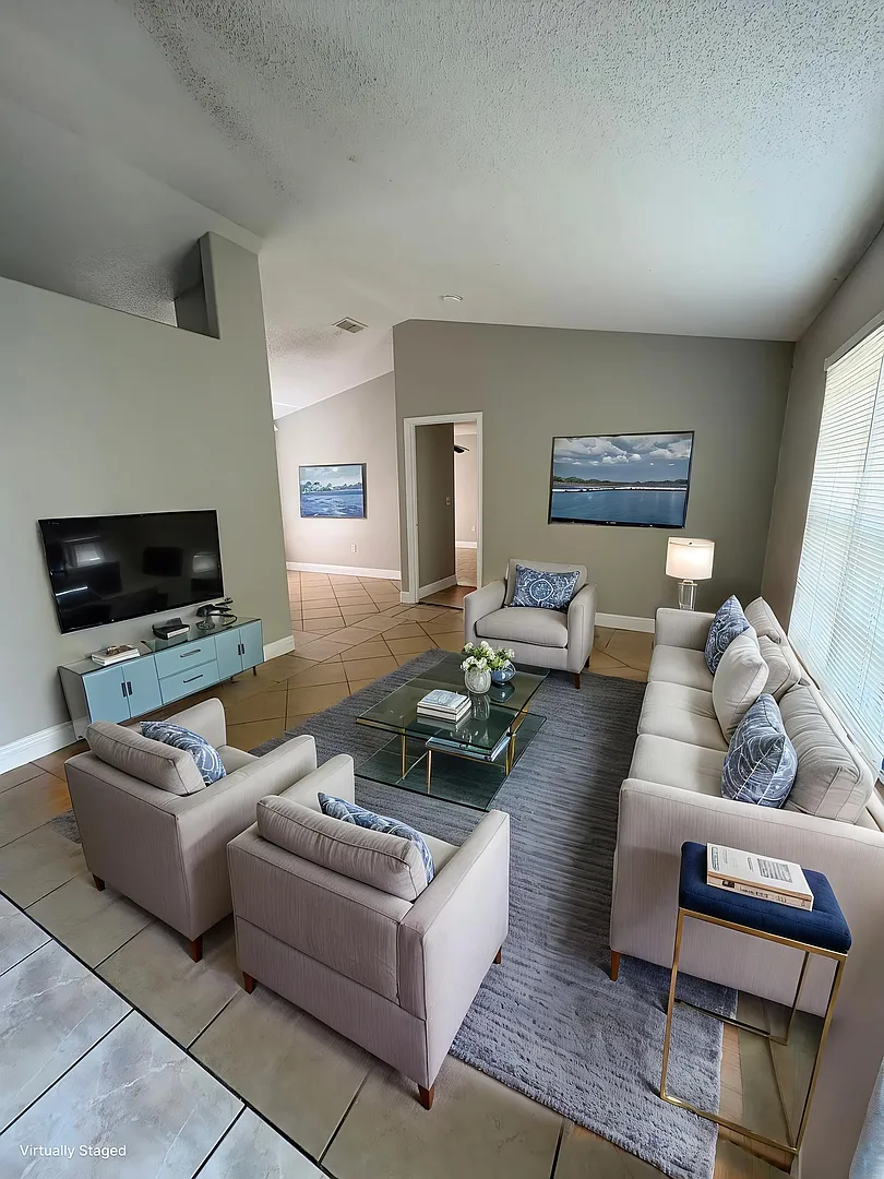 Move-In Ready 3-Bedroom Home in Kissimmee | Tile Floors Throughout & Pet Friendly! — Photo 2