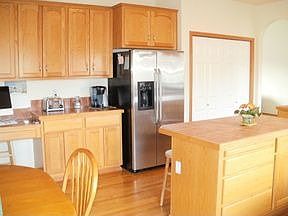 5th image of 8017 77th St NE