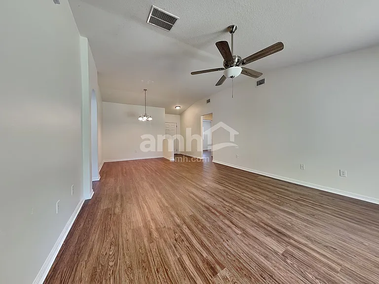 30547 Midtown Ct — Photo 4