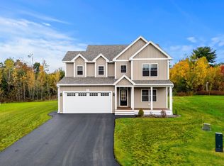 27 Lily Lane, Londonderry, NH 03053