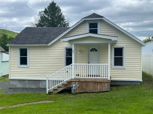 27 Royal Ave, Bradford, PA 16701