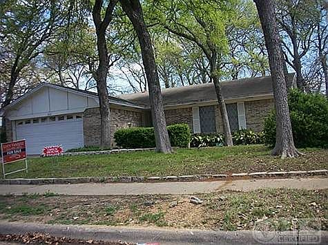 1st image of 1808 Oakhurst Dr