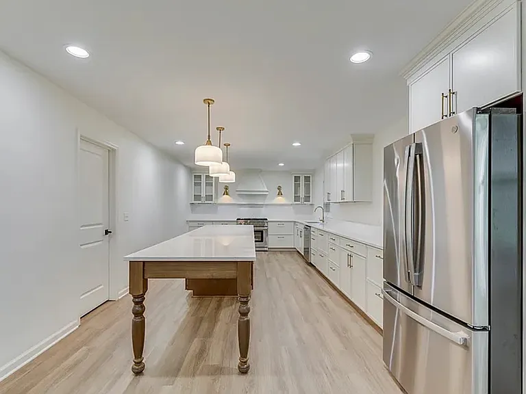 11506 Rolling Springs Dr — Photo 5