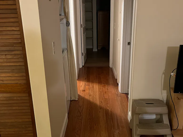 208 Drew Ln — Photo 2