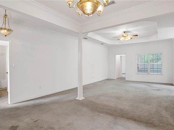 4th image of 219 Mizell Cir