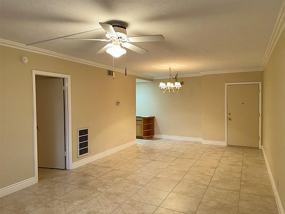 5th image of 659 W Oakland Park Boulevard #120C