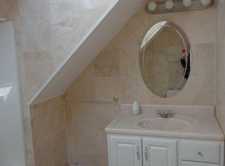 9 Hayes St #4, Providence, RI 02908