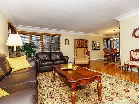 3rd image of 244 W Eggleston Ave