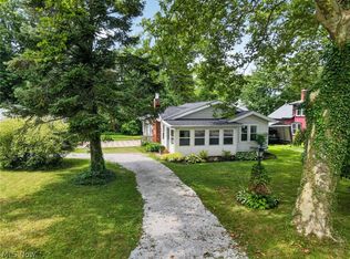 1648 Bathgate Ave, Madison, OH 44057