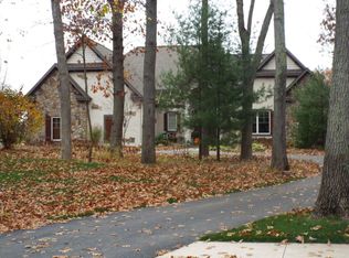 14267 Osner Dr, Grand Haven, MI 49417